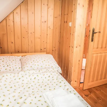 Pod Swierkami Szentmindszent