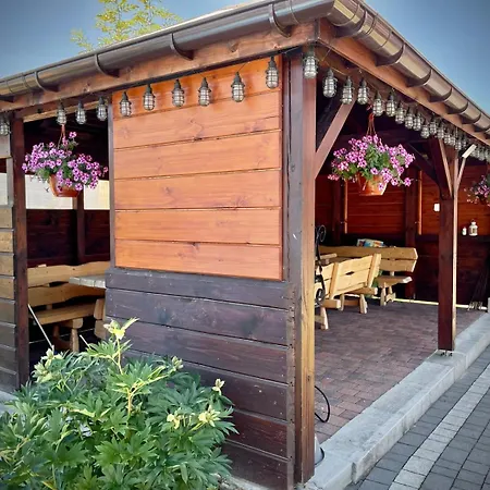 Pod Swierkami * Kacwin