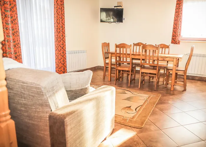 Pod Swierkami Kacwin